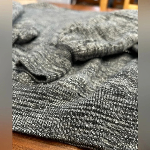 Free People Cropped Oversized Shimmery Sweater Deep V Neckline - Picture 7 of 8